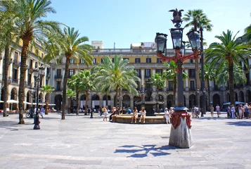 Fototapete Barcelona Plaza Real ist ein Platz im Gotischen Viertel in Barcelona, Spanien