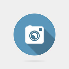 Flat icon photo or camera icon with long shadow