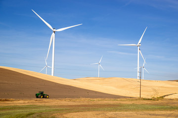 Green Energy Wind Turbines Rolling Agriculture Farmland