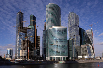 Fototapeta na wymiar Москва Сити на набережной.