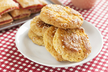 crispy biscuit with seasame for refreshment