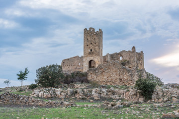 Fototapeta na wymiar Ruinas del Castillo de Pradas. Teruel. España