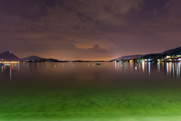 Fototapeta na wymiar Abenddämmerung am Lago Maggiore