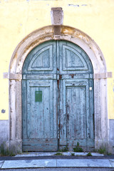 castronno abstract   brown knocker in a