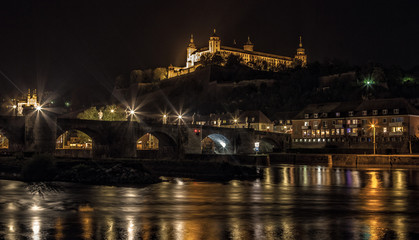 Fototapeta na wymiar Würzburg bei Nacht