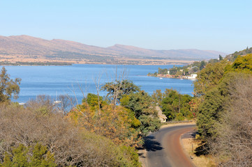 Hartebeespoort dam © dpreezg