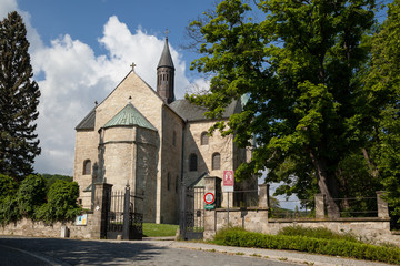 Fototapeta na wymiar Stiftskirche St. Serevatus Gernrode harz