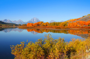 Fototapeta premium Grand Tetons from Oxbow bend