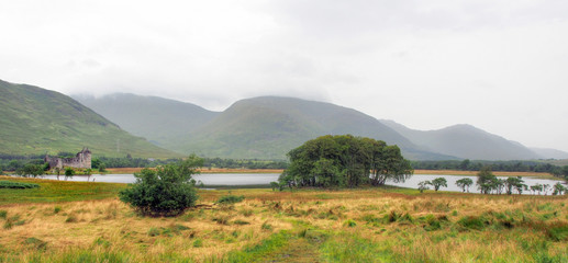 Fototapeta premium Kilchurn Castle am Loch Awe