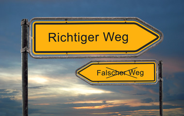 Strassenschild 18 - Richtiger Weg