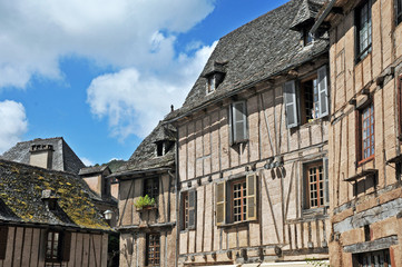 Il villaggio di Conques, Aveyron - Francia