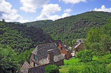 Il villaggio di Conques, Aveyron - Francia