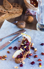 snack sandwich with beets, walnuts and caramelized pears