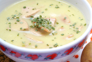 Kartoffelsuppe mit Würstchen