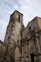 Fototapeta na wymiar église Saint Sauveur de La Rochelle