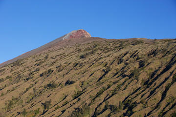 Volcano Rinjani, summit path