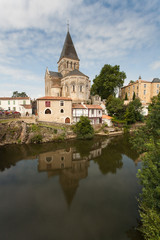 Fototapeta na wymiar Eglise de Mareuil-sur-Lay