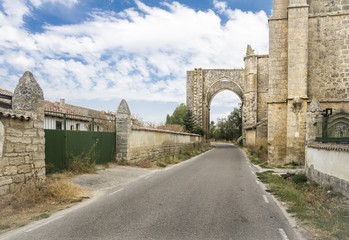 Fototapeta na wymiar Monastery of San Anton Ruins, Castrojeriz, Spain