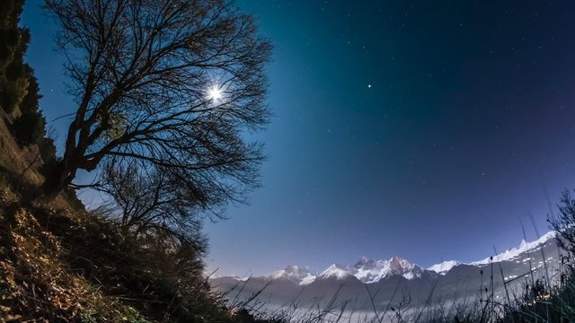 time lapse paesaggio notturno