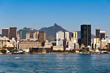 Obraz premium Rio de Janeiro Downtown Skyline with Mountains