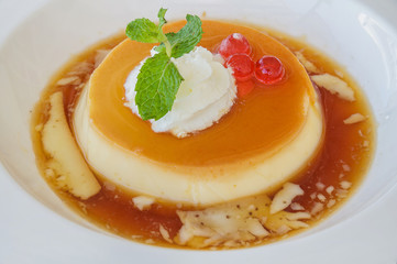 Custard caramel