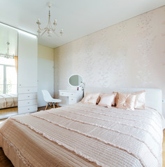 Interior design: Big modern Bedroom