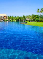 Fototapeta na wymiar tropical swimming pool