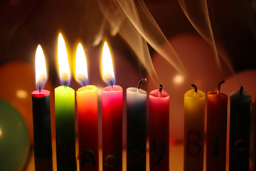 Geburtstagskerzen auspusten