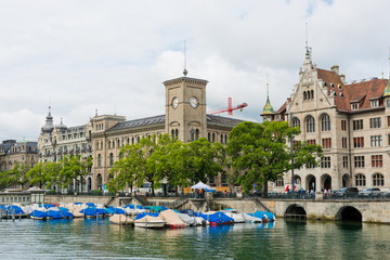 Limmat river and famous Zurich churches