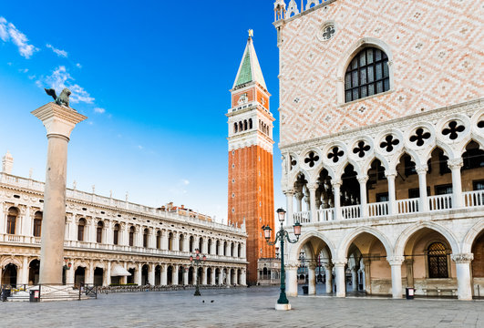 Fototapeta  San Marco square in Venice, Italy early in the morning