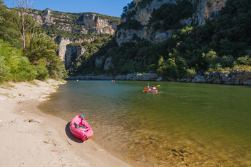 Kayak au bord de l'Ardèche