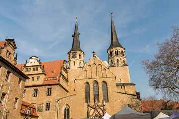 Fototapeta na wymiar Schloss Merseburg im Frühjahr
