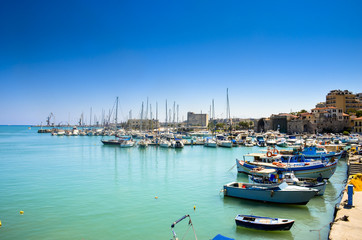 Fototapeta na wymiar Crete. le port d'Heraklion