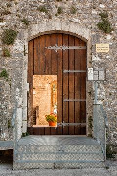Castle of Campobasso, entrance