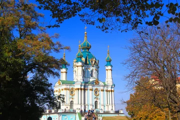 Fotobehang Sint-Andreaskerk in Kiev © Elena Zarubina