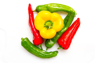 Rote und grüne Paprika