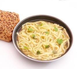 Hühnersuppe mit Nudeln