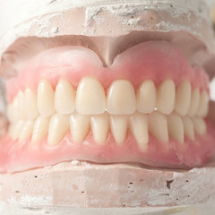 Denture