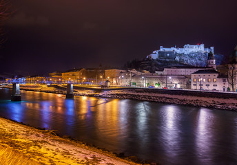 Fototapeta premium Salzburg Austria at night