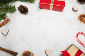 weihnachtsdeko und weiße fläche für text © sp4764