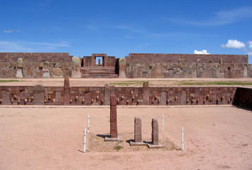 Tiwanaku ruins - pre-Inca Kalasasaya temple & Kontiki monolith