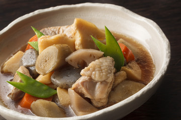 煮物　Cooking of simmered vegetable and chicken