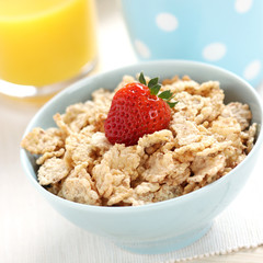 Frühstück mit Cornflakes