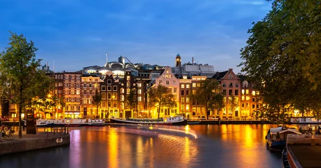 Outdoor-Kissen Skyline von Amsterdam © SakhanPhotography