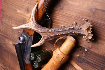 hunting shotguns and knives