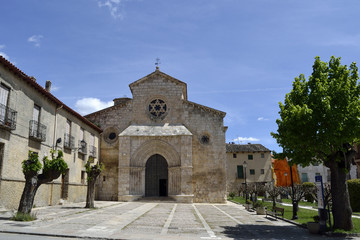 Fototapeta na wymiar San Felipe church, Brihuega, Spain