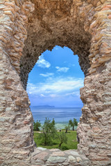 Fototapeta na wymiar Grotto Catullus at the Lake Garda in Sirmione