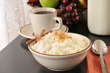 Rice with brown sugar and cinnamon