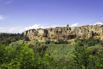 Fototapeta na wymiar Pitigliano, Tuscany, panorama. Color image