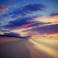 Fototapeta na wymiar beautiful tropical sunset sky and sea, vintage look